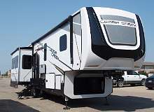 1: 2023 377BH Cedar Creek